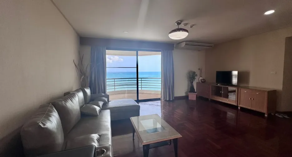 For rent and for sale 3 bedrooms condo in Bang Lamung, Chonburi