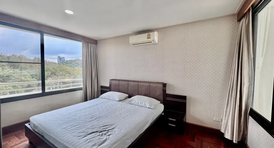 For rent and for sale 3 bedrooms condo in Bang Lamung, Chonburi
