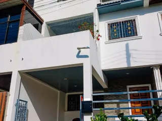 For sale 4 bed townhouse in Hua Hin, Prachuap Khiri Khan