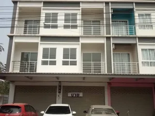 For sale 4 bed retail Space in Mae Sot, Tak