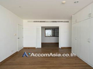For rent 2 bed condo in Yan Nawa, Bangkok