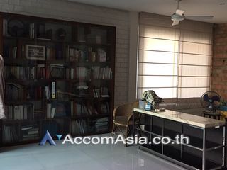 For rent そして for sale 6 Beds house in Sathon, Bangkok