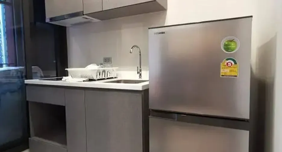 For rent 1 bed condo in Huai Khwang, Bangkok
