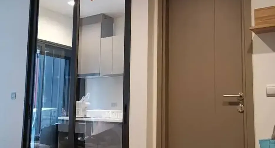 For rent 1 bed condo in Huai Khwang, Bangkok