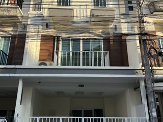 For sale 4 bed townhouse in Mueang Phuket, Phuket