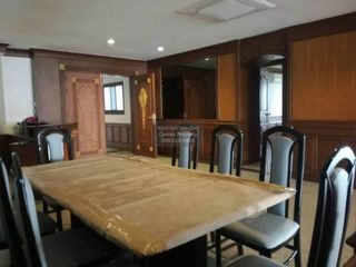 ให้เช่า 4 ห้องนอน คอนโด ใน วัฒนา, กรุงเทพฯ