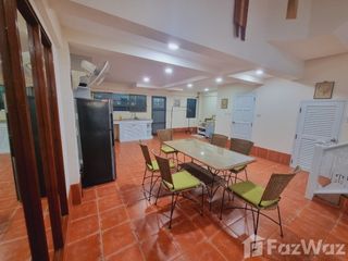 For rent 4 bed townhouse in Hua Hin, Prachuap Khiri Khan