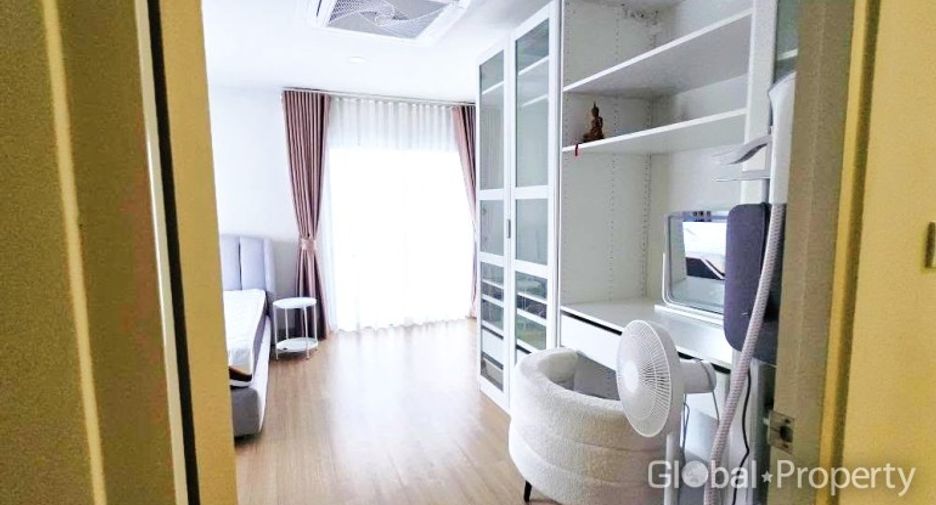 For sale 3 bedrooms house in Si Racha, Chonburi