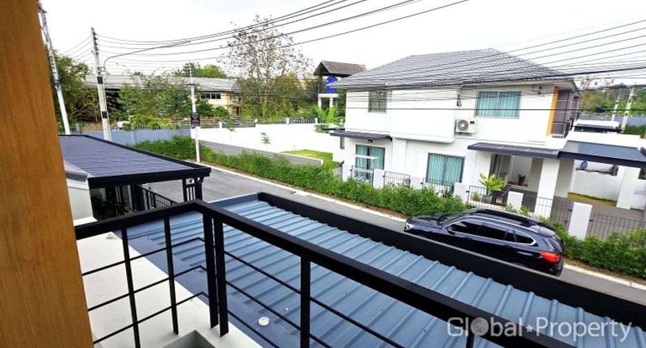 For sale 3 bedrooms house in Si Racha, Chonburi