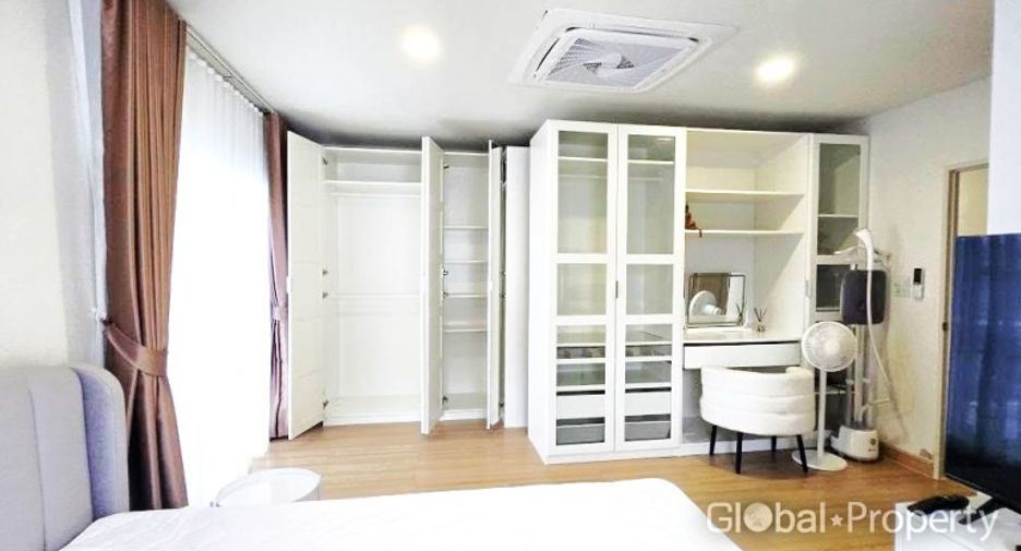 For sale 3 bedrooms house in Si Racha, Chonburi