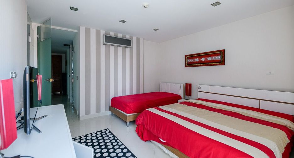 For sale 3 bedrooms condo in North Pattaya, Pattaya