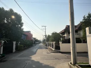 For sale 4 Beds house in Huai Khwang, Bangkok