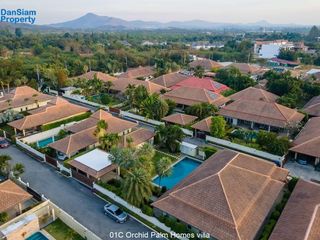 For sale 4 bed villa in Hua Hin, Prachuap Khiri Khan