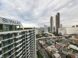 For rent 4 Beds condo in Khlong San, Bangkok
