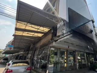 出租 商业空间 在 Khlong Toei, 曼谷