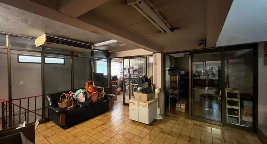 For rent retail Space in Khlong Toei, Bangkok