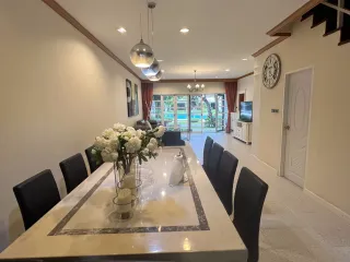 For rent 4 bed townhouse in Hua Hin, Prachuap Khiri Khan