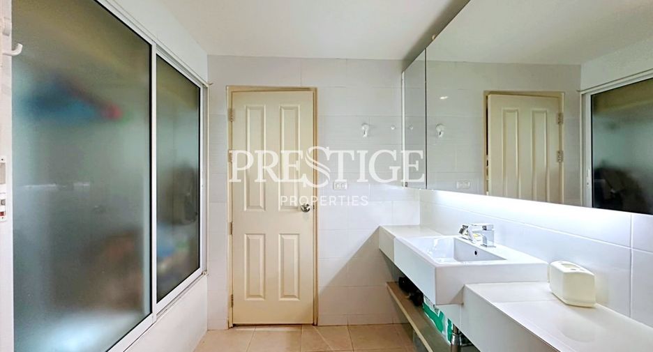 For sale 1 bed condo in Pratumnak, Pattaya