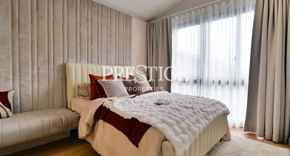 For sale 4 bedrooms house in Bang Lamung, Chonburi