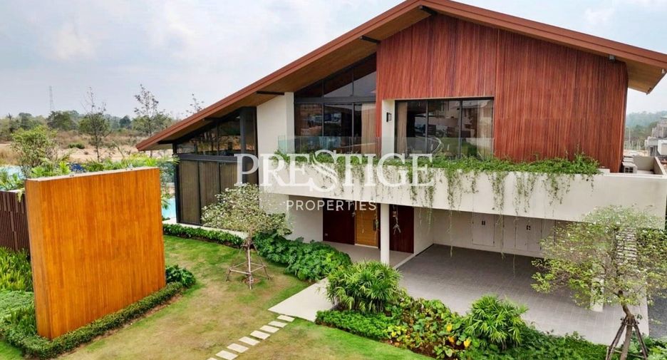 For sale 4 bedrooms house in Bang Lamung, Chonburi