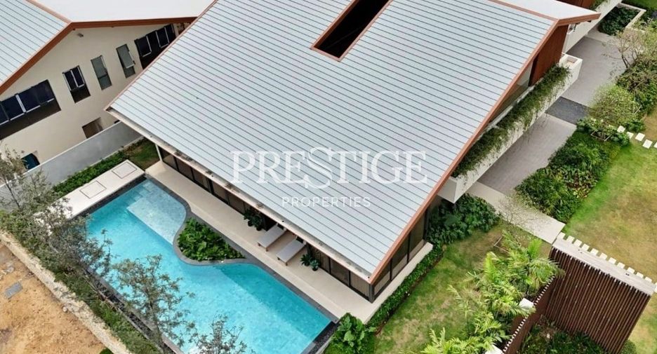 For sale 4 bedrooms house in Bang Lamung, Chonburi
