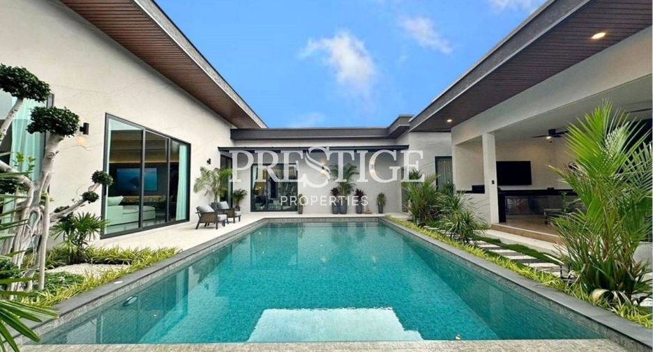For sale 4 bedrooms house in Bang Lamung, Chonburi