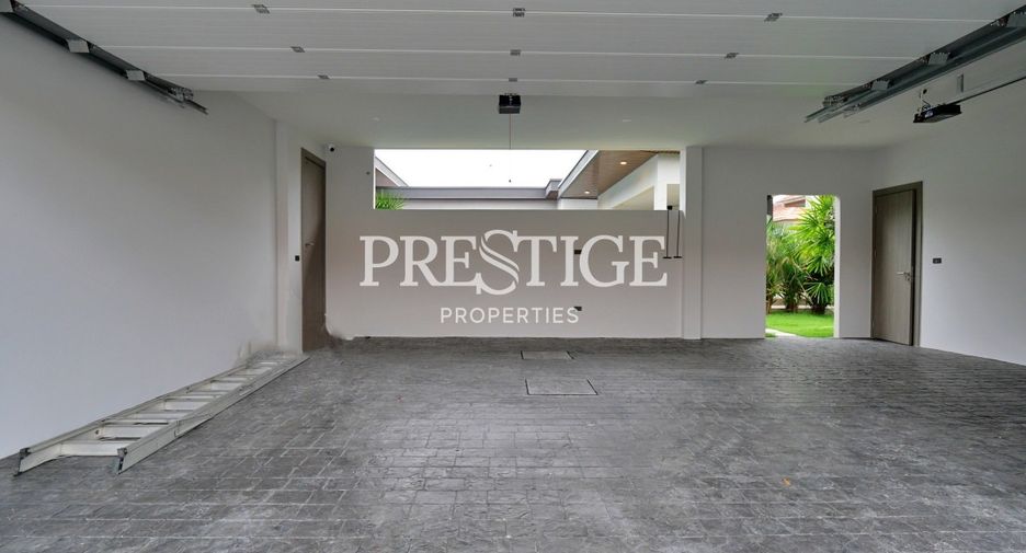 For sale 4 bedrooms house in Bang Lamung, Chonburi