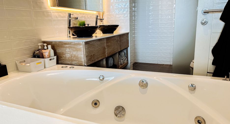 For rent 4 Beds condo in Thalang, Phuket