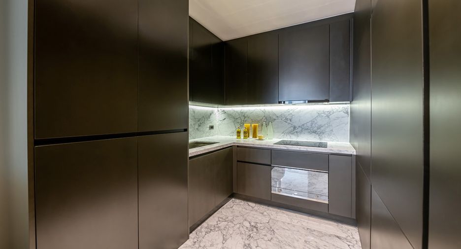 For sale 2 bedrooms condo in Watthana, Bangkok