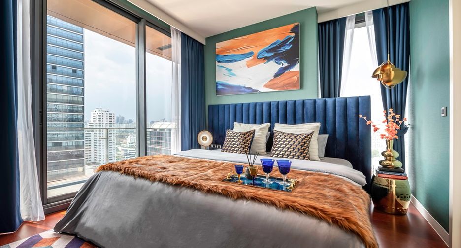 For sale 2 bedrooms condo in Watthana, Bangkok