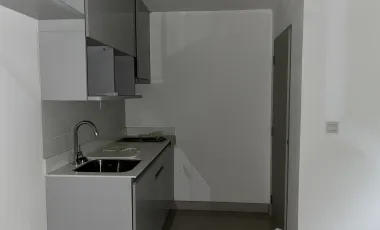 For sale 1 bed condo in Huai Khwang, Bangkok