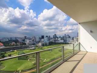For sale 4 Beds condo in Pathum Wan, Bangkok