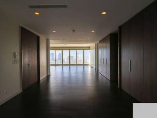 For sale 4 Beds condo in Pathum Wan, Bangkok