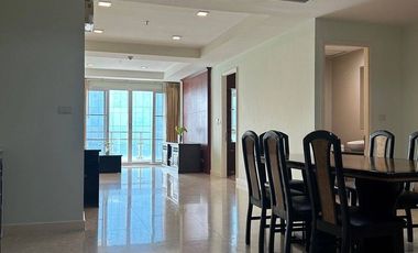 For rent 2 bed condo in Khlong Toei, Bangkok