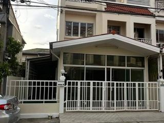 For sale 3 bed townhouse in Mueang Nonthaburi, Nonthaburi