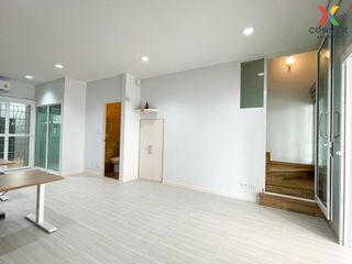 For sale 4 bed townhouse in Mueang Nonthaburi, Nonthaburi