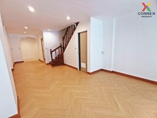 For sale 5 bed townhouse in Krathum Baen, Samut Sakhon