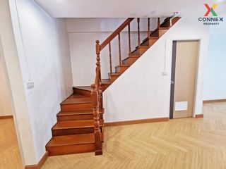 For sale 5 bed townhouse in Krathum Baen, Samut Sakhon