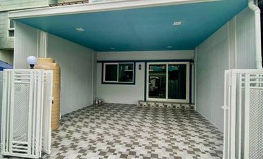 For sale 2 Beds townhouse in Lam Luk Ka, Pathum Thani