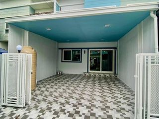 For sale 2 Beds townhouse in Lam Luk Ka, Pathum Thani