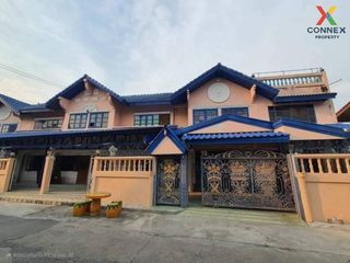 For sale 4 Beds house in Krathum Baen, Samut Sakhon