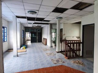 For sale 4 Beds house in Krathum Baen, Samut Sakhon