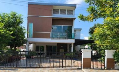 Haus zur Miete mit 3 Zimmer in Lat Krabang, Bangkok