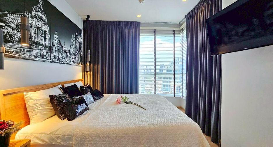 For rent 2 bedrooms condo in Watthana, Bangkok