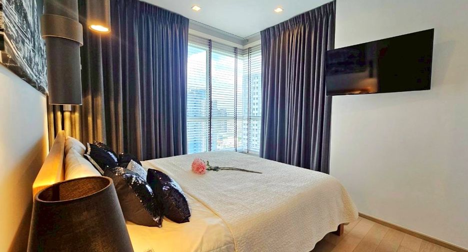 For rent 2 bedrooms condo in Watthana, Bangkok