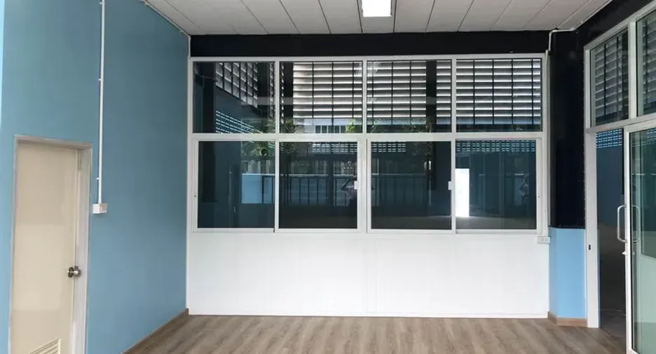 For rent and for sale warehouse in Bang Bua Thong, Nonthaburi