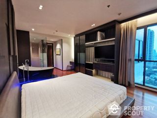 For sale 2 bed condo in Yan Nawa, Bangkok