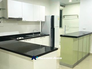 For sale 2 bed condo in Yan Nawa, Bangkok