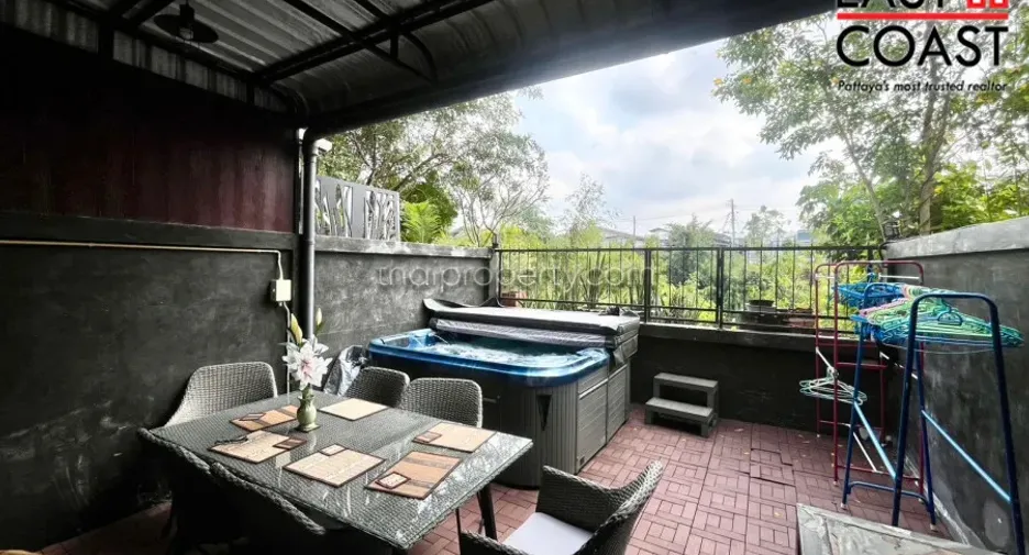 For rent and for sale 4 bedrooms house in Bang Lamung, Chonburi