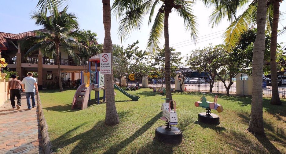 Casa en alquiler y en venta de 4 habitaciones en East Pattaya, Pattaya